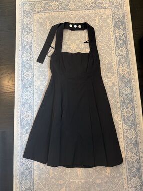 ALC NWT black stretch linen halter mini dress. Summer ‘25